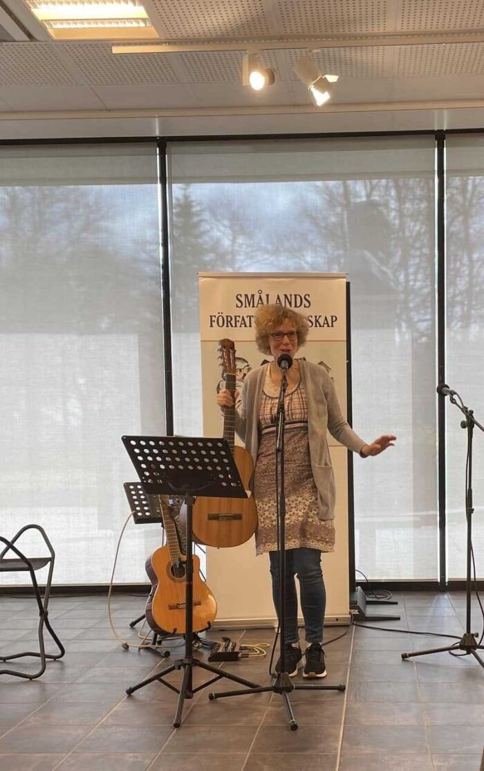 Elisabeth Jönsson, i samband med årsmöte för Smålands författarsällskap 2024.