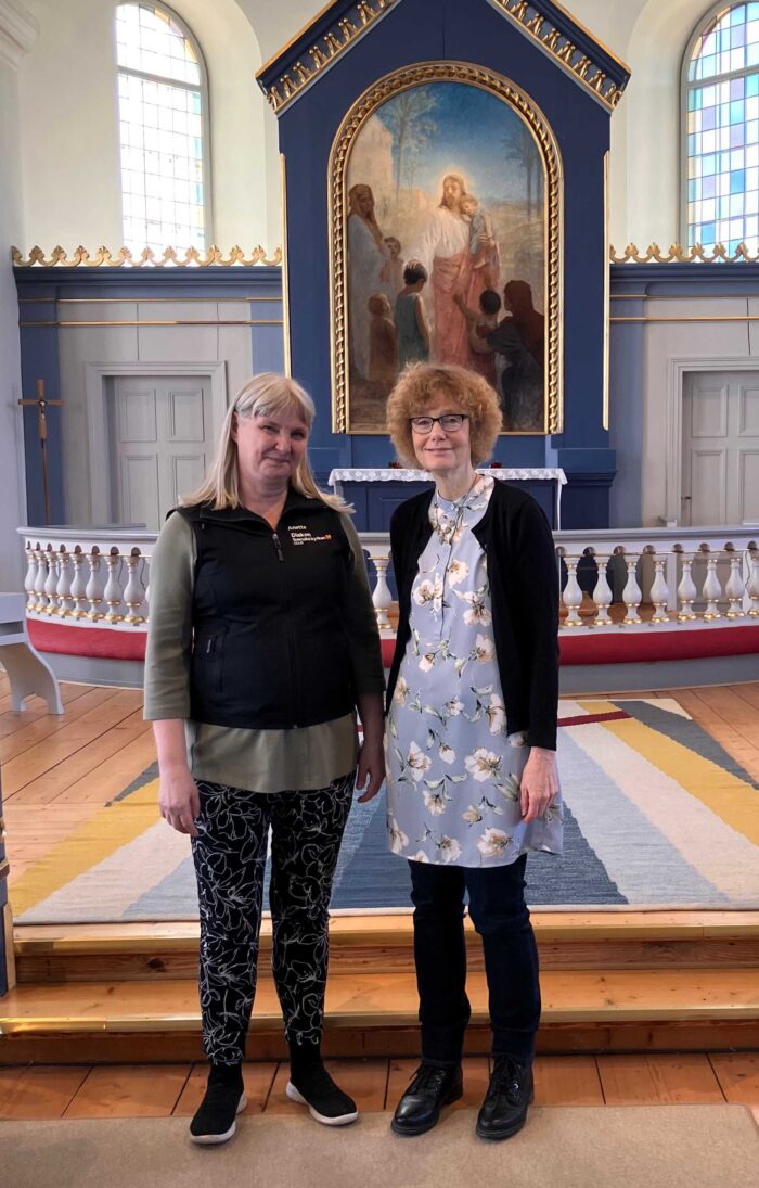 Anette Lindén, diakon och Elisabeth Jönsson, författare